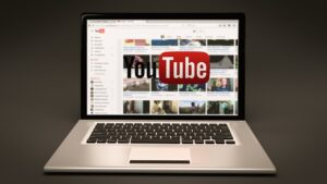 YouTube hạ tiêu chuẩn xét duyệt của Chương trình đối tác, giúp nhiều nhà sáng tạo nhỏ bắt đầu kiếm tiền từ kênh của họ